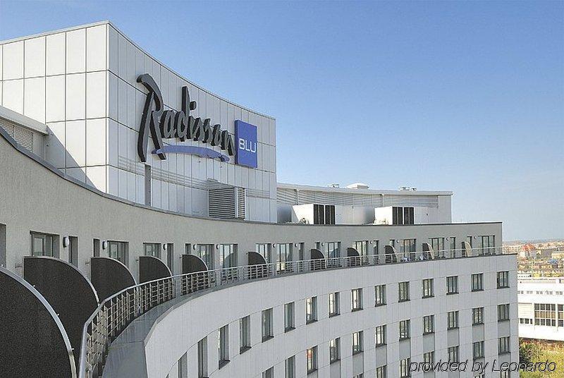 Radisson Blu Hotel Cottbus Buitenkant foto